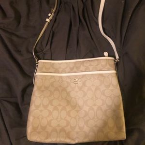 Adorable cross body couch purse